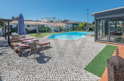 Moradia T5 para Venda em Azeitão (São Lourenço e São Simão)