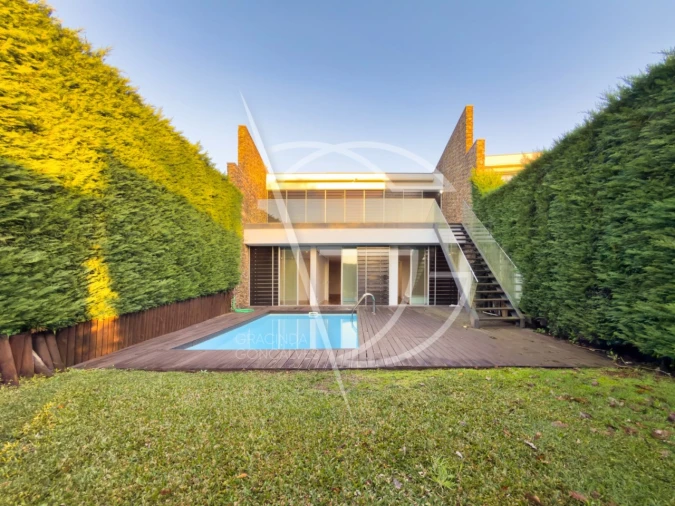 Moradia T4 para Venda em Água Longa