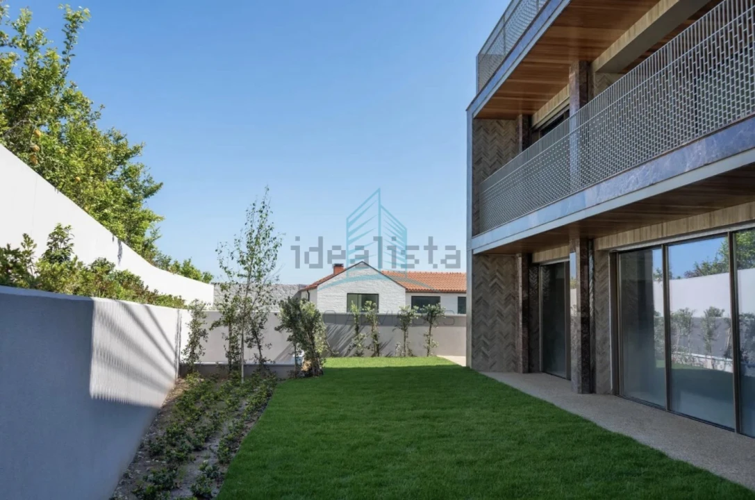 Apartamento T3 para Venda em Aldoar, Foz do Douro e Nevogilde Foto 4