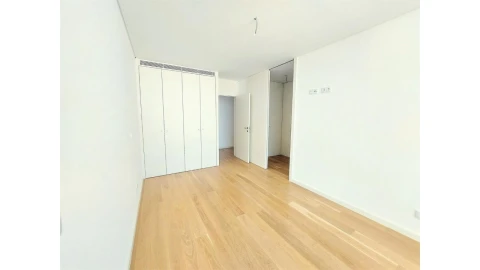 Apartamento T4 para Venda em Matosinhos e Leça da Palmeira