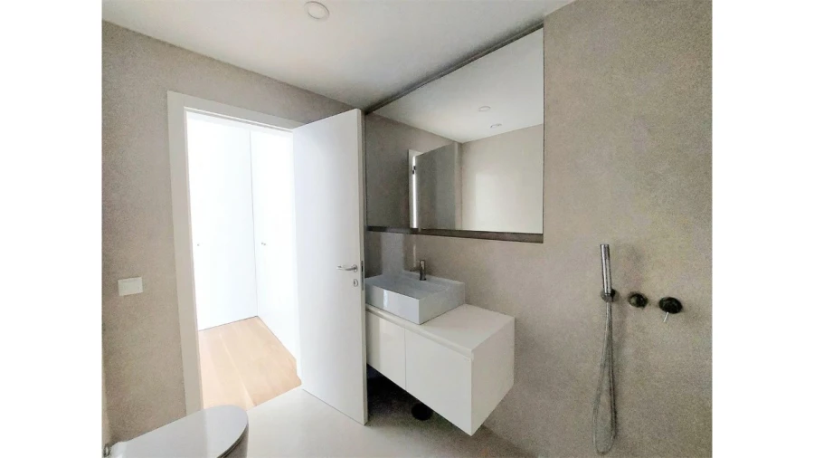 Apartamento T4 para Venda em Matosinhos e Leça da Palmeira Foto 11