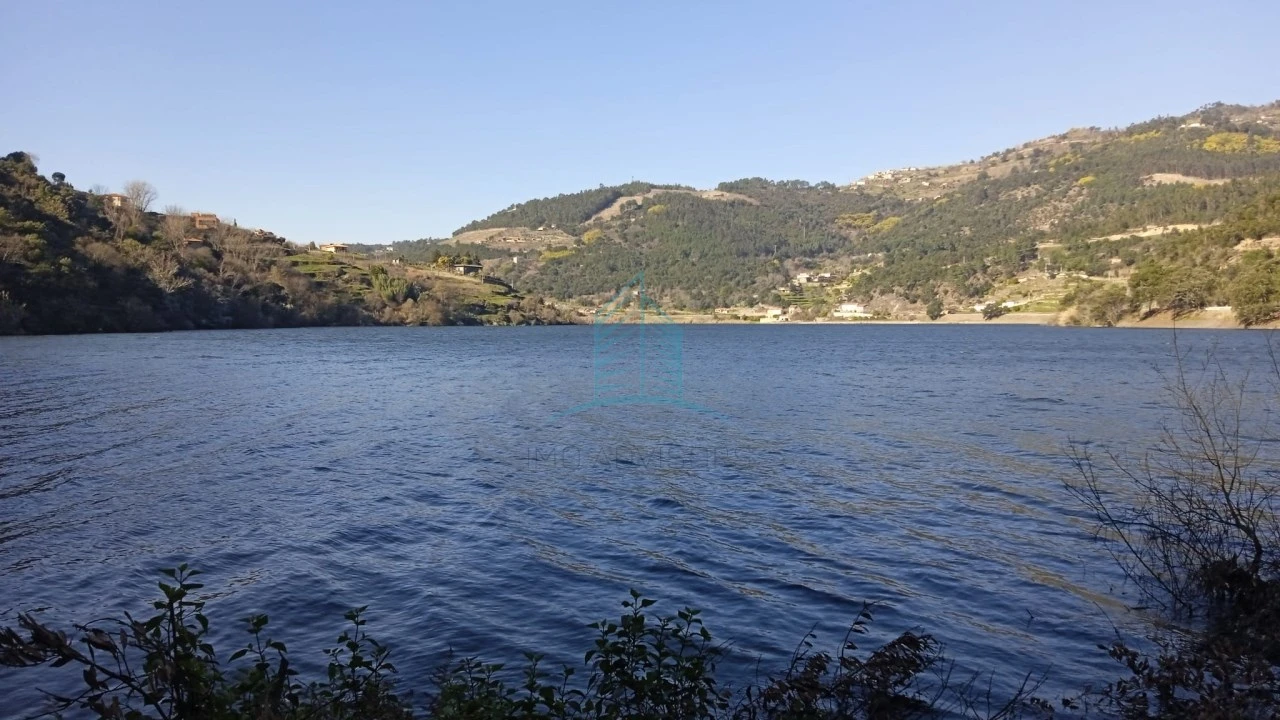 Quinta T5 para Venda em Resende Foto 2