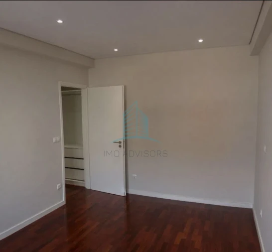 Apartamento T4 para Venda em Matosinhos e Leça da Palmeira Foto 8