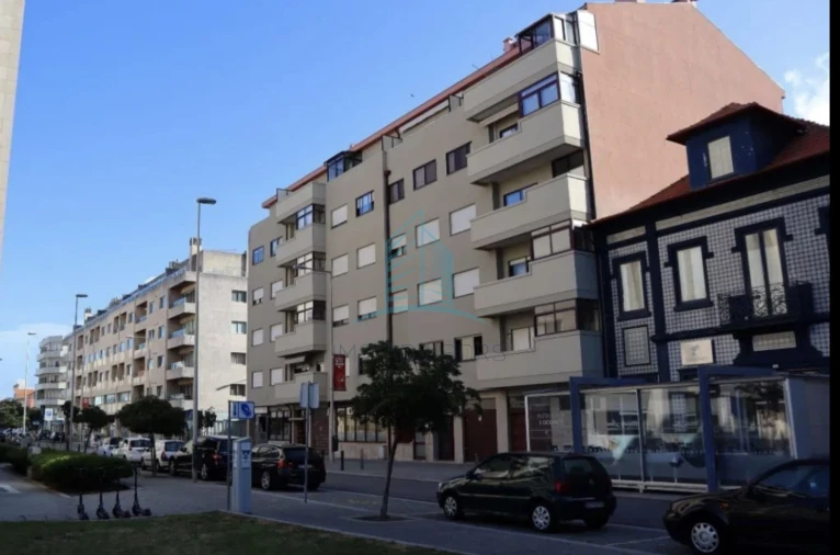 Apartamento T4 para Venda em Matosinhos e Leça da Palmeira Foto 27