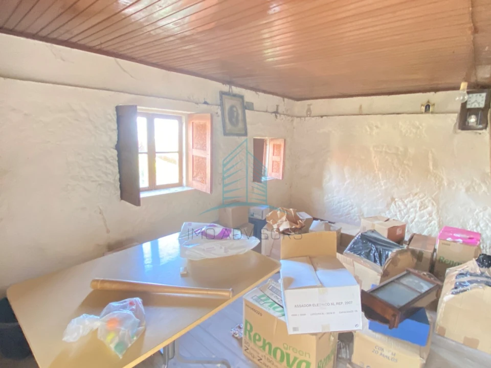 Moradia T1 para Venda em Luzim e Vila Cova Foto 5