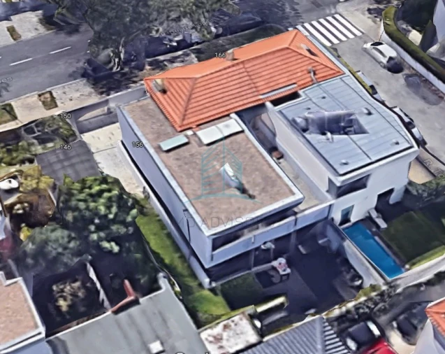 Moradia T5 para Venda em Lordelo do Ouro e Massarelos Foto 4