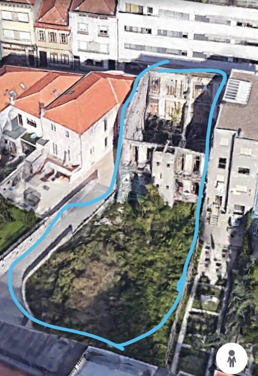 Moradia T5 para Venda em Paranhos