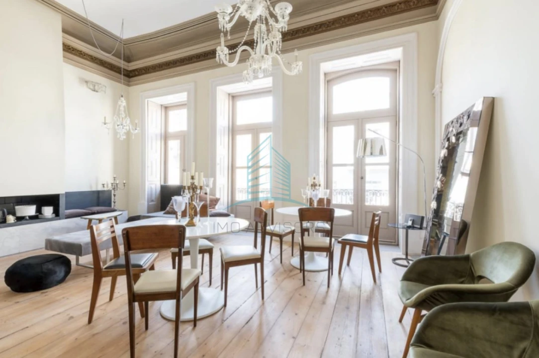 Moradia T6 para Venda em Cedofeita, Santo Ildefonso, Sé, Miragaia, São Nicolau e Vitória Foto 7