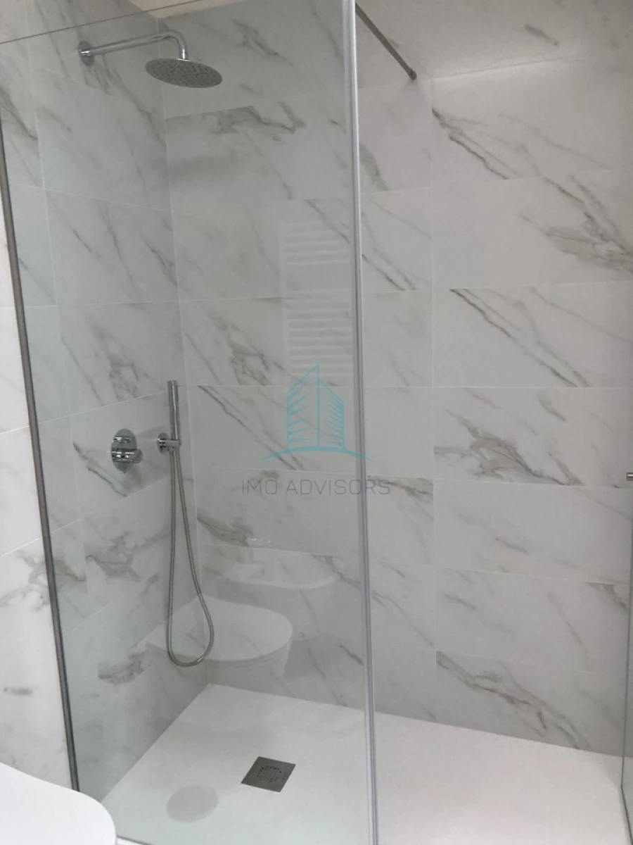 Moradia T4 para Venda em Custóias, Leça do Balio e Guifões Foto 9