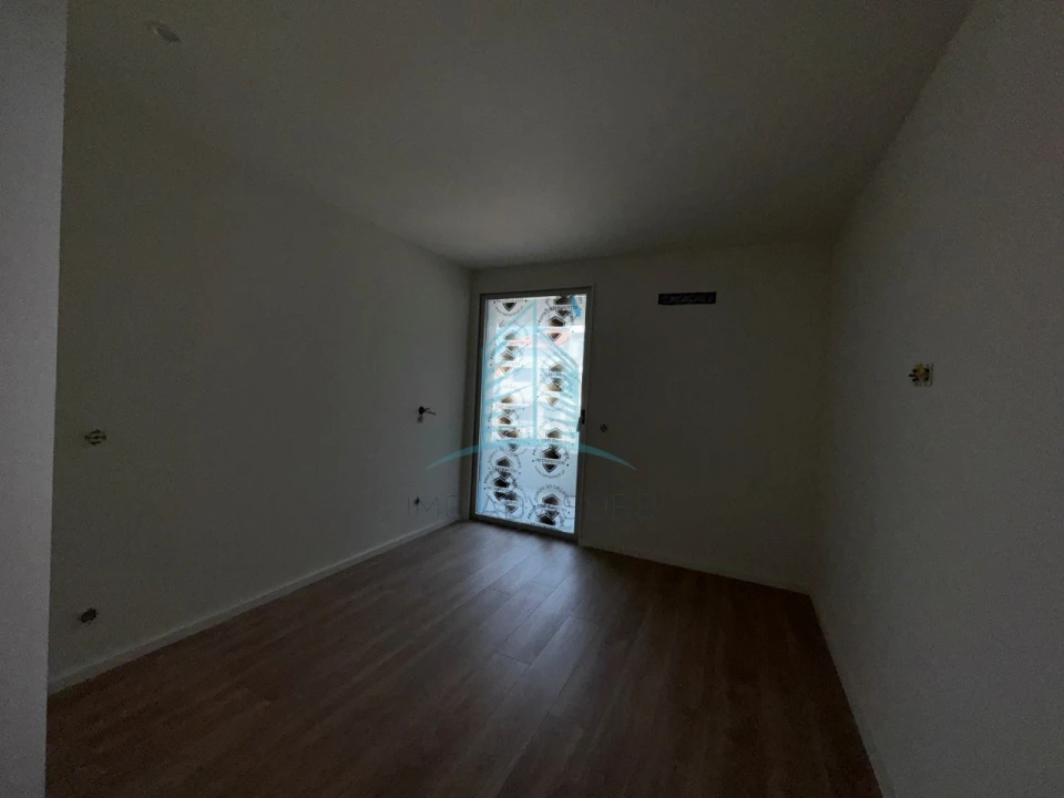 Apartamento T2 para Venda em Paranhos Foto 21
