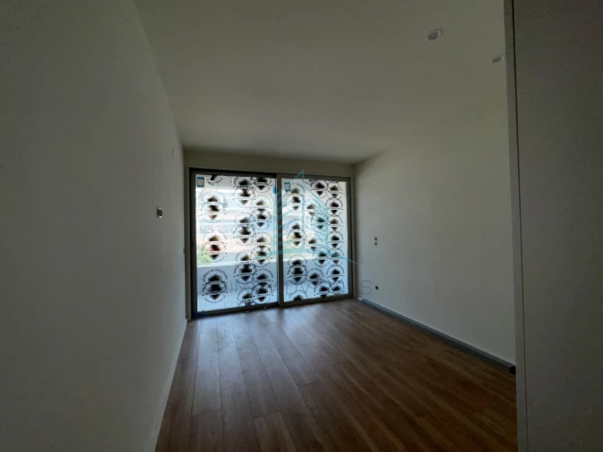 Apartamento T2 para Venda em Paranhos Foto 17