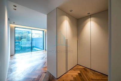 Apartamento T4 para Venda em Lordelo do Ouro e Massarelos