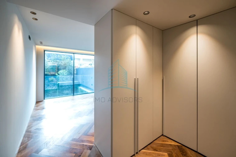 Apartamento T4 para Venda em Lordelo do Ouro e Massarelos Foto 23