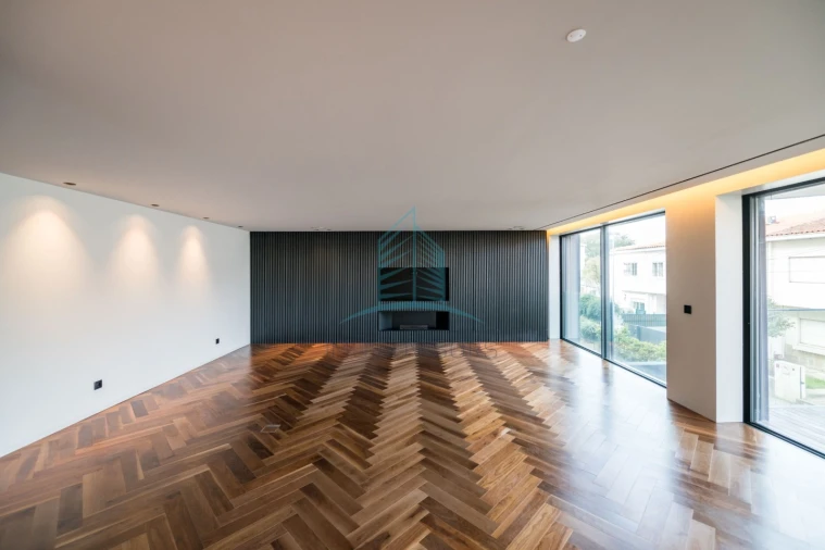 Apartamento T4 para Venda em Lordelo do Ouro e Massarelos Foto 35