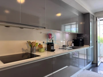 Apartamento T3 para Venda em Lordelo do Ouro e Massarelos