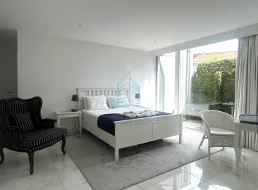 Apartamento T6 para Venda em Lordelo do Ouro e Massarelos