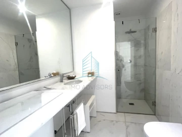 Apartamento T6 para Venda em Lordelo do Ouro e Massarelos