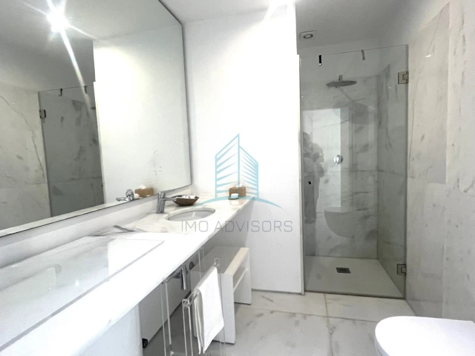 Apartamento T6 para Venda em Lordelo do Ouro e Massarelos Foto 18