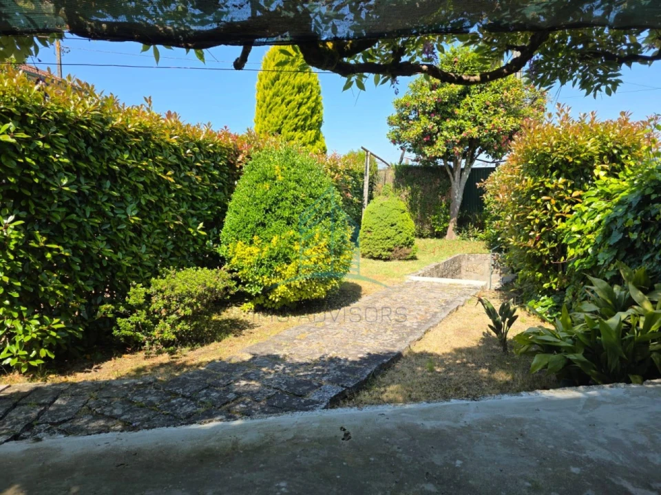 Moradia T5 para Venda em Fonte Arcada Foto 20