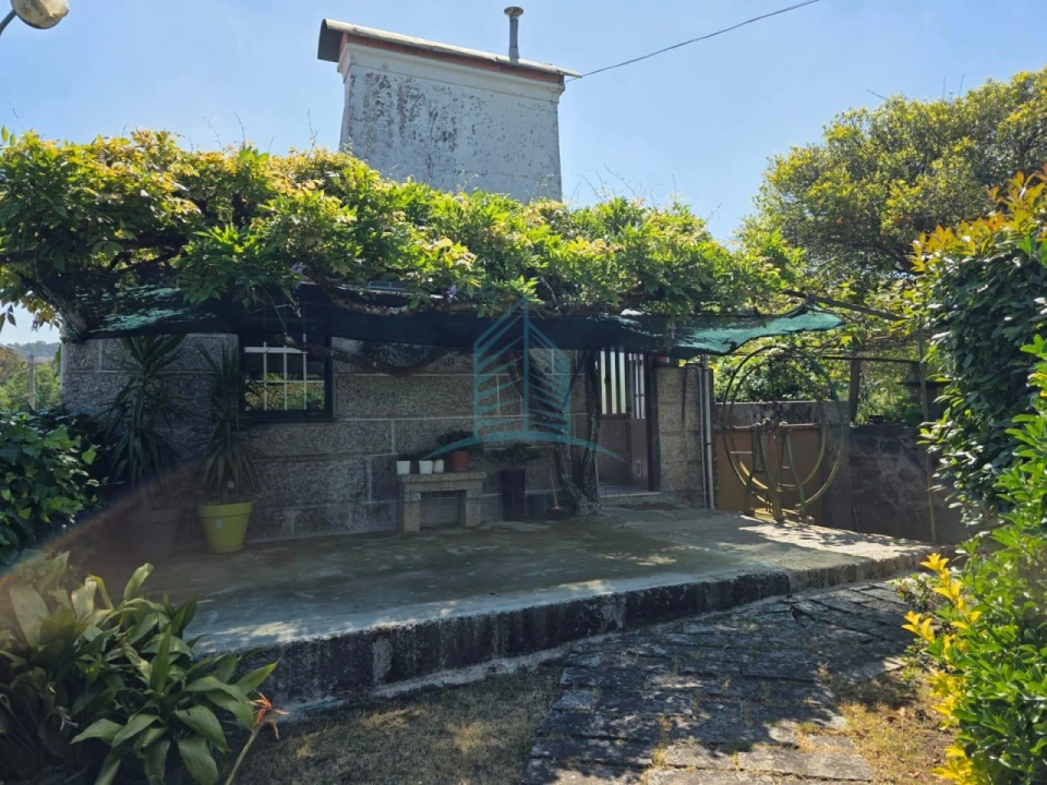 Moradia T5 para Venda em Fonte Arcada Foto 37