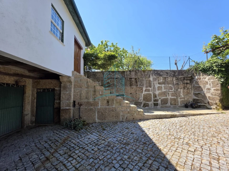 Moradia T5 para Venda em Fonte Arcada Foto 56