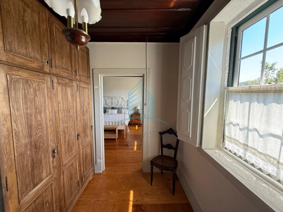 Moradia T5 para Venda em Fonte Arcada Foto 27