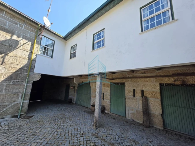 Moradia T5 para Venda em Fonte Arcada Foto 45