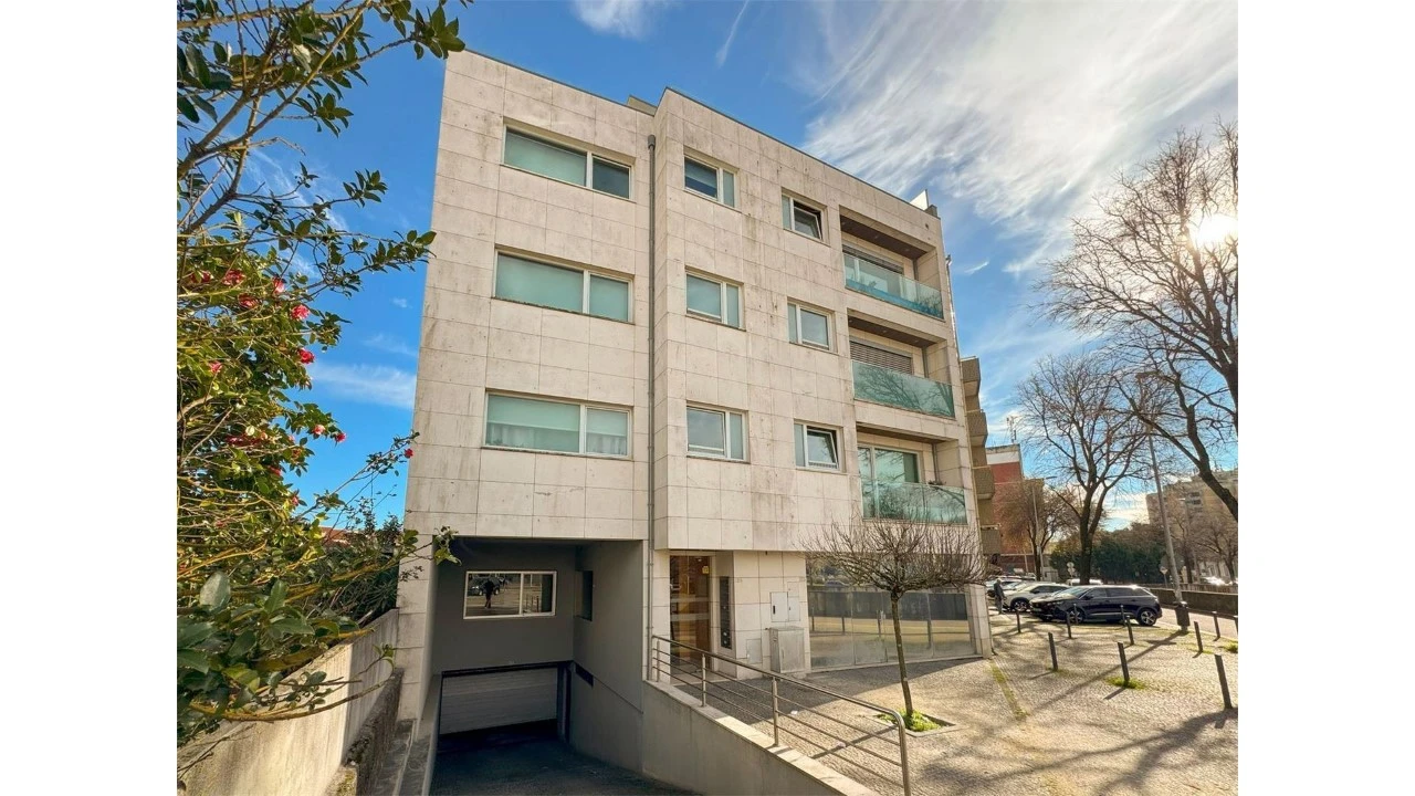 Apartamento T3 para Venda em São Mamede de Infesta e Senhora da Hora Foto 1