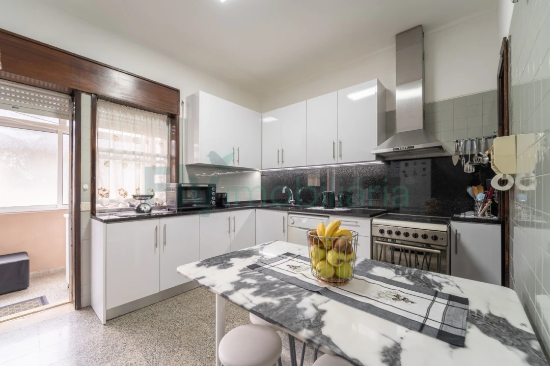 Apartamento T3 para Venda em Caldas de Vizela (São Miguel e São João) Foto 8