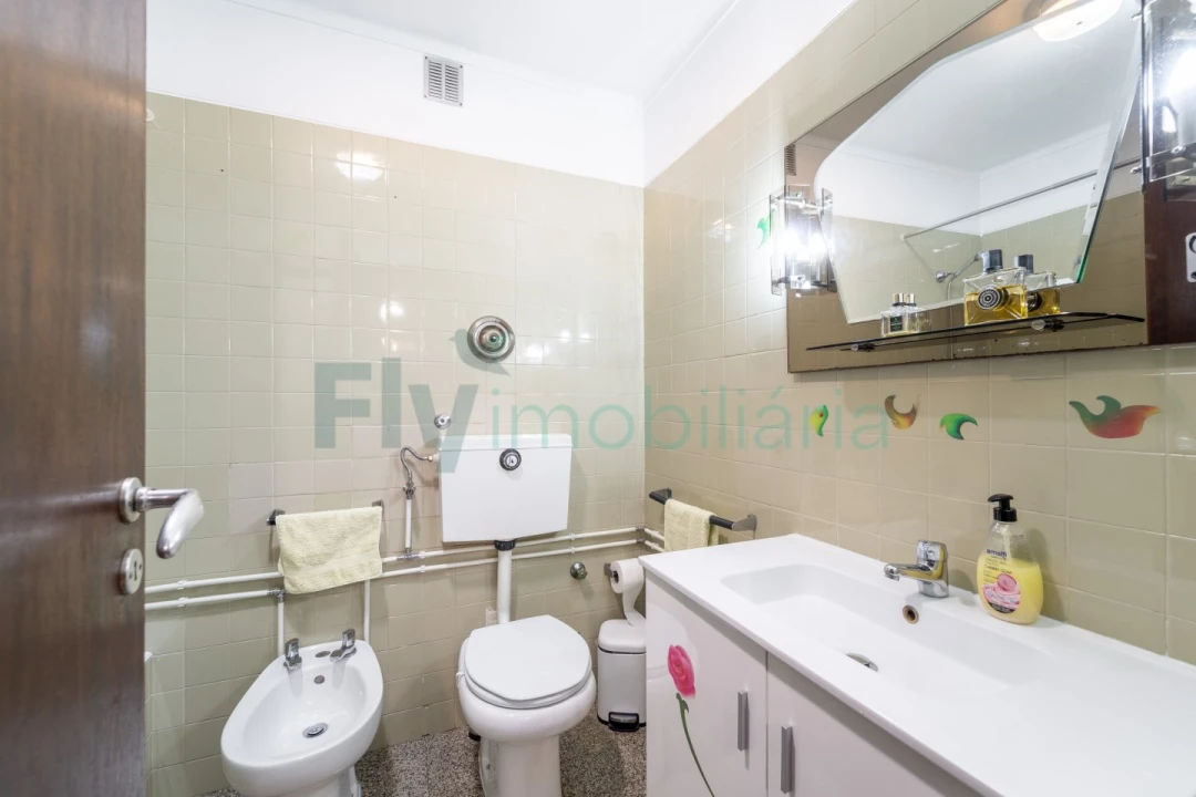 Apartamento T3 para Venda em Caldas de Vizela (São Miguel e São João) Foto 22