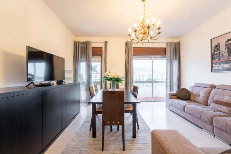 Apartamento T3 para Venda em Caldas de Vizela (São Miguel e São João) Foto 2