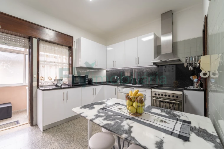 Apartamento T3 para Venda em Caldas de Vizela (São Miguel e São João) Foto 8