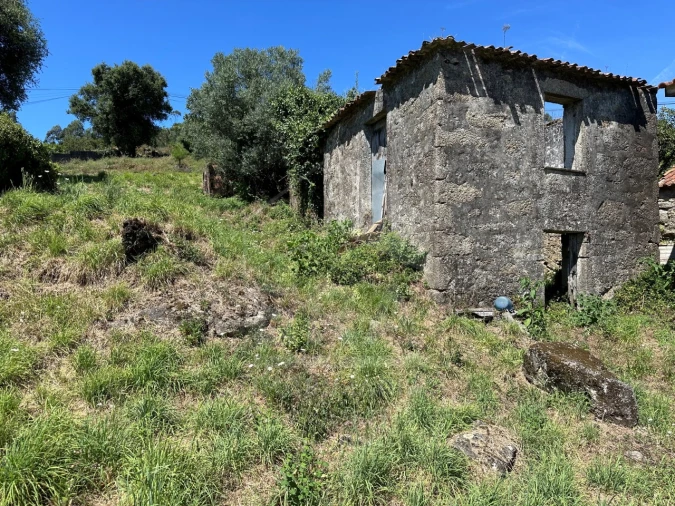 Terreno para Venda em Palmeira de Faro e Curvos Foto 1