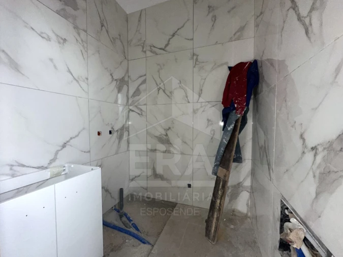 Moradia T6 para Venda em Cardielos e Serreleis Foto 8