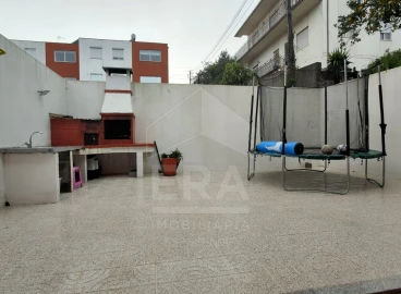 Moradia T3 para Venda em Barroselas e Carvoeiro