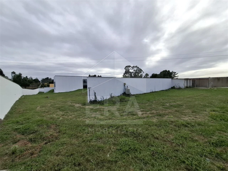 Moradia T3 para Venda em Palmeira de Faro e Curvos Foto 26