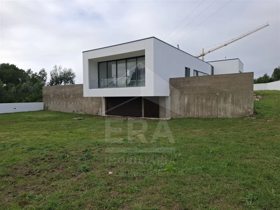 Moradia T3 para Venda em Palmeira de Faro e Curvos Foto 28