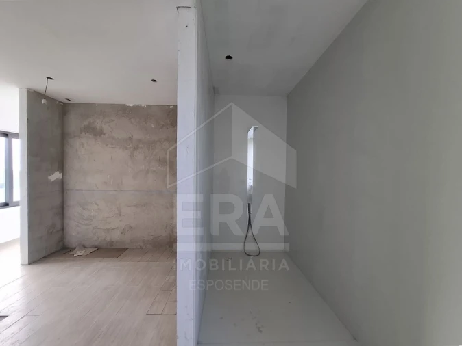 Moradia T3 para Venda em Palmeira de Faro e Curvos Foto 18