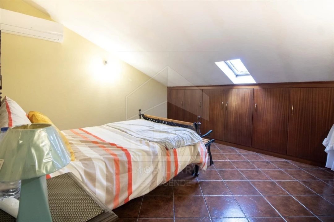 Moradia T5 para Venda em Forjães Foto 10