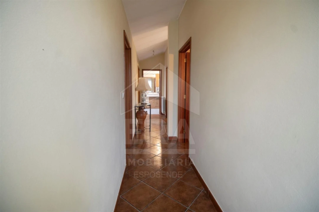 Moradia T5 para Venda em Forjães Foto 15