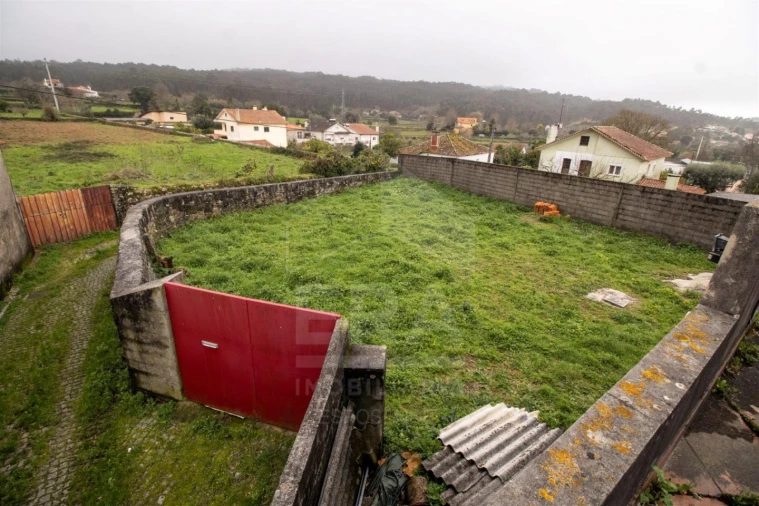 Moradia T5 para Venda em Forjães Foto 18