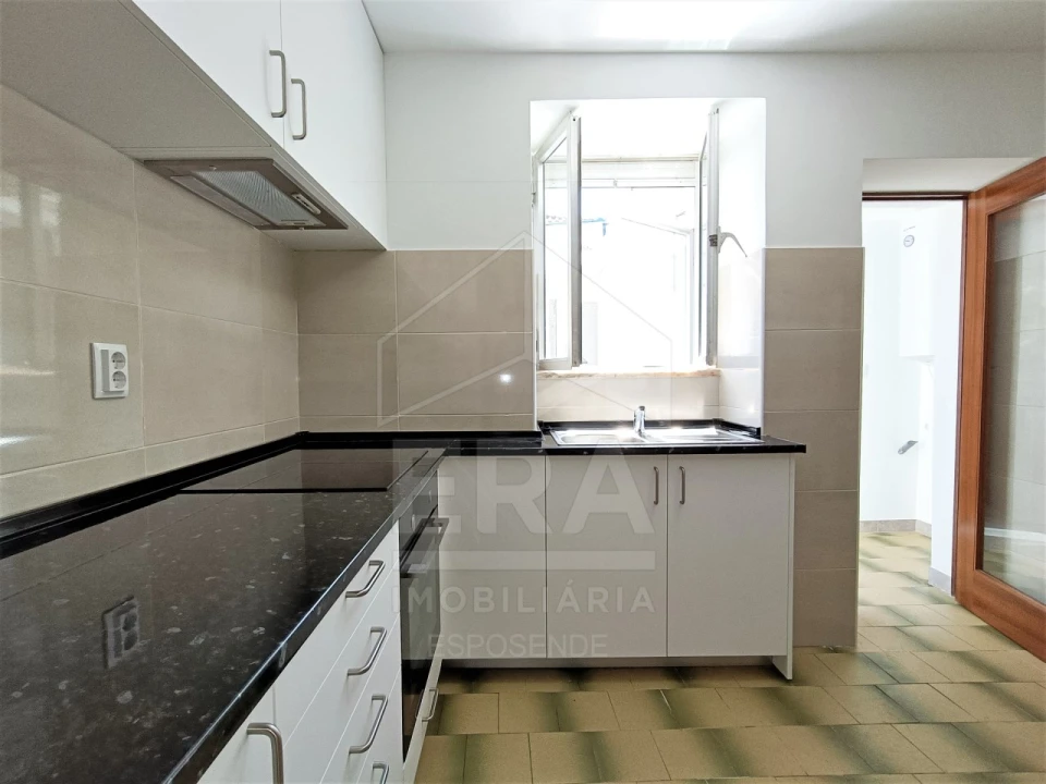 Moradia T2 para Venda em Santa Maria Maior e Monserrate e Meadela Foto 2