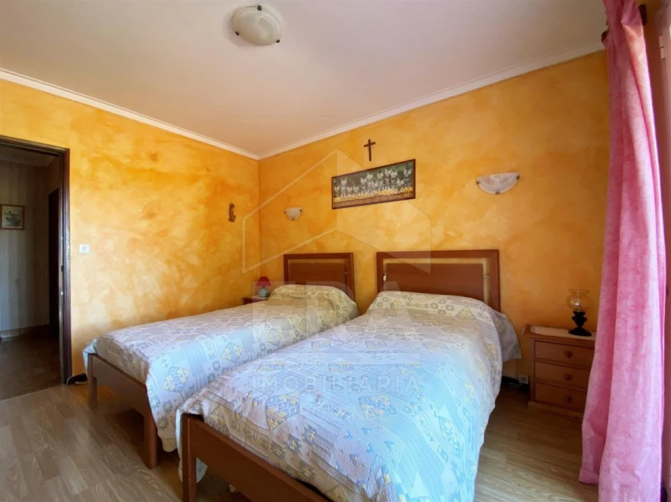 Moradia T3 para Venda em Geraz do Lima (Santa Maria, Santa Leocádia, Moreira), Deão Foto 7