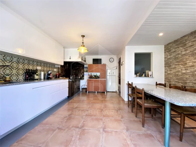 Moradia T3 para Venda em Geraz do Lima (Santa Maria, Santa Leocádia, Moreira), Deão Foto 2