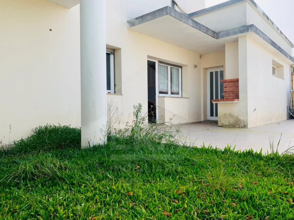 Moradia T5 para Venda em Antas Foto 2