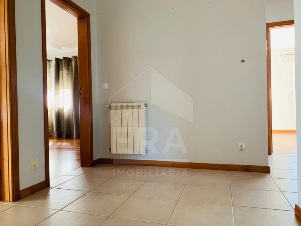 Moradia T5 para Venda em Antas Foto 11