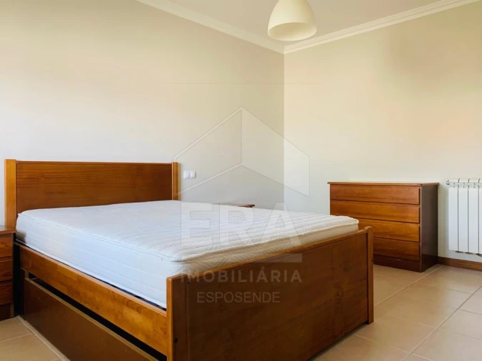 Moradia T5 para Venda em Antas Foto 9