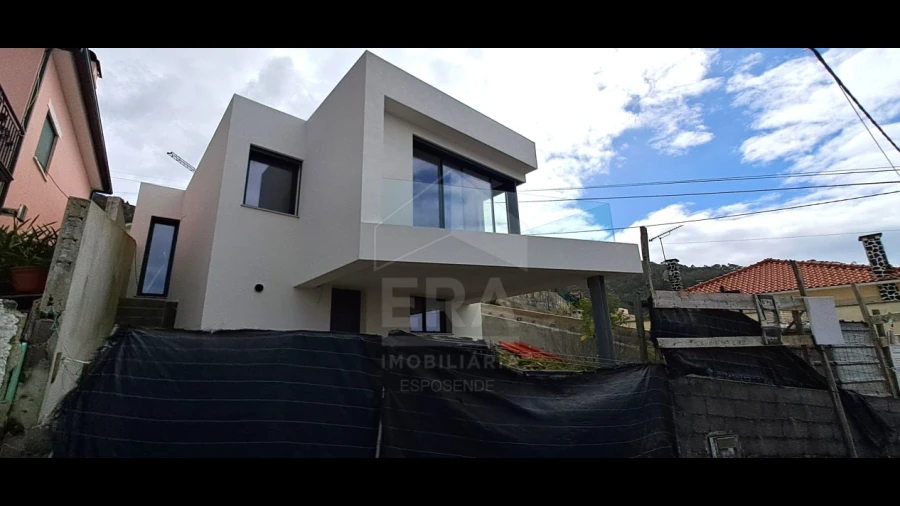 Moradia T3 para Venda em Belinho e Mar
