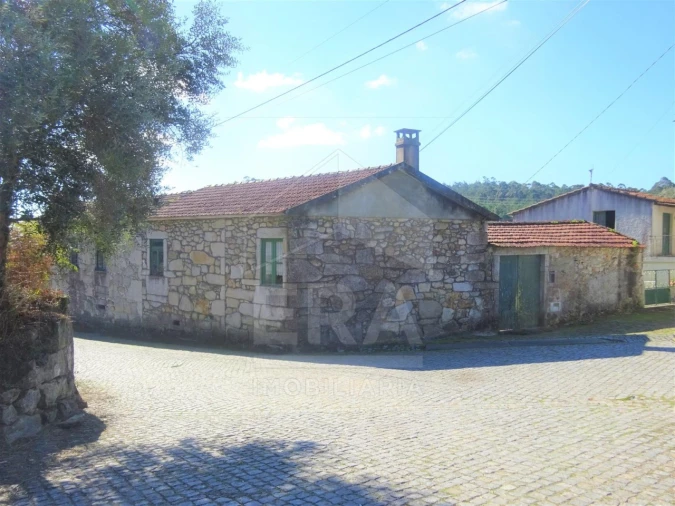 Moradia T1 para Venda em Palmeira de Faro e Curvos Foto 1