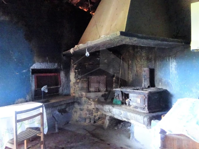 Moradia T1 para Venda em Palmeira de Faro e Curvos Foto 3